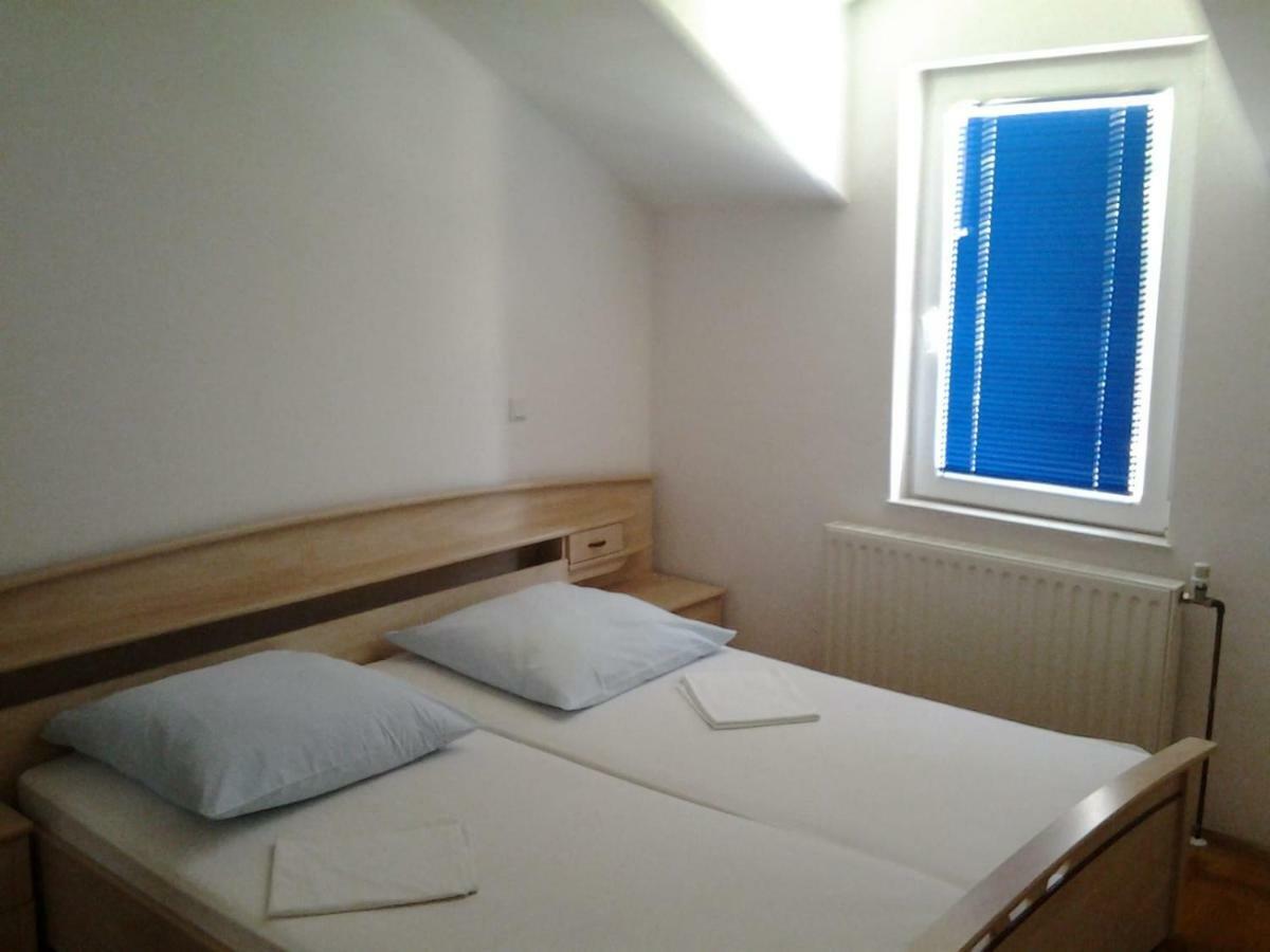 Apartmani "Radi" Baška Voda Exterior foto