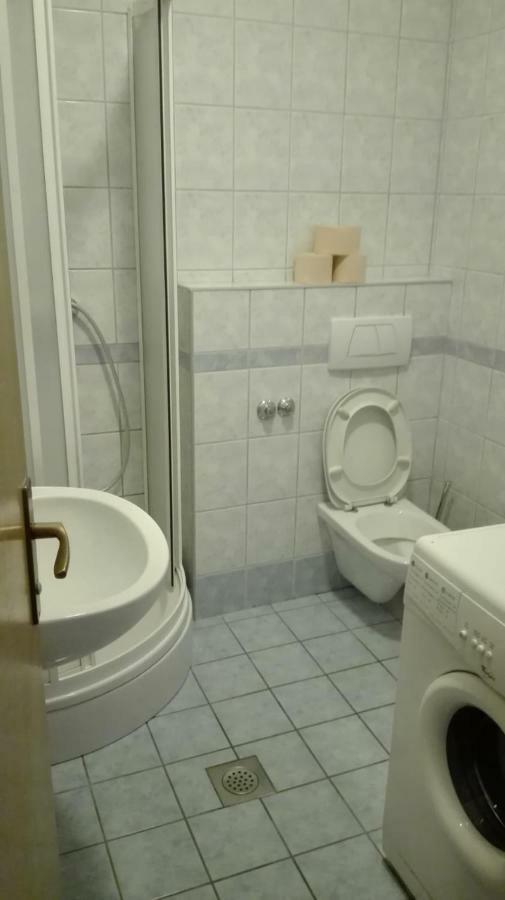 Apartmani "Radi" Baška Voda Exterior foto